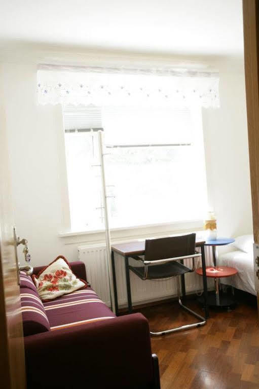 Hotel Laugabjarg Reykjavík Zewnętrze zdjęcie